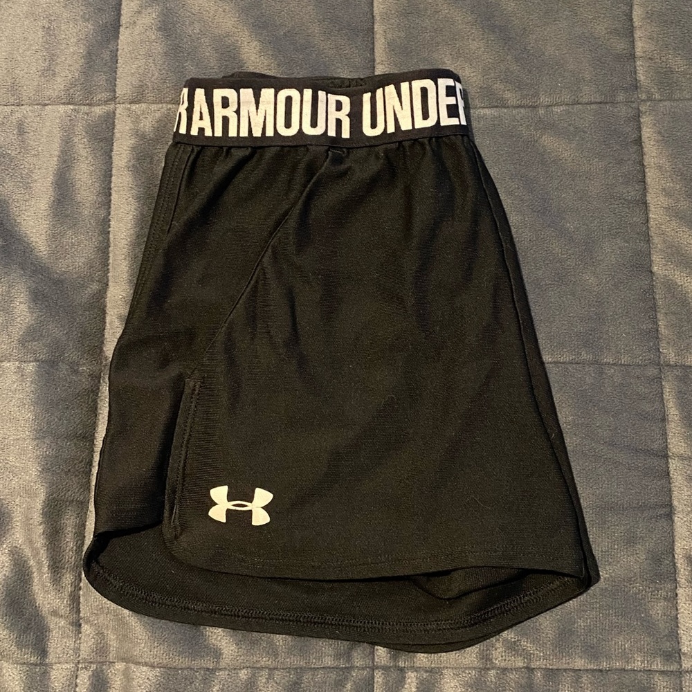 Womens XS Under Armour shorts.